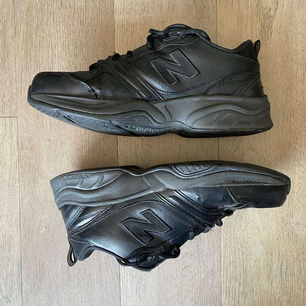 New Balance Men's Black Sneakers
